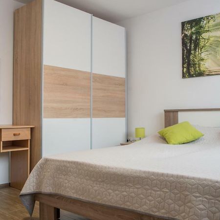 Apartment Vir Карловац Екстериор снимка
