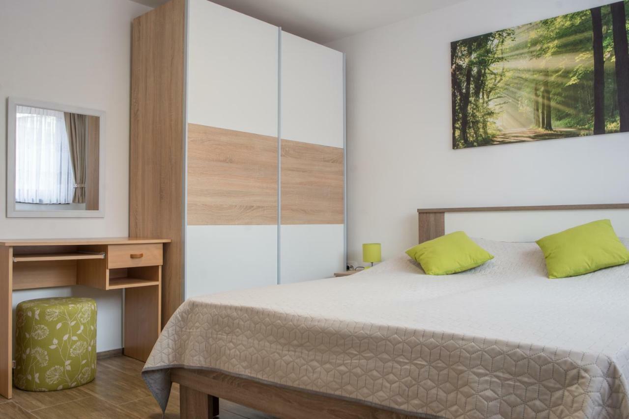 Apartment Vir Карловац Екстериор снимка